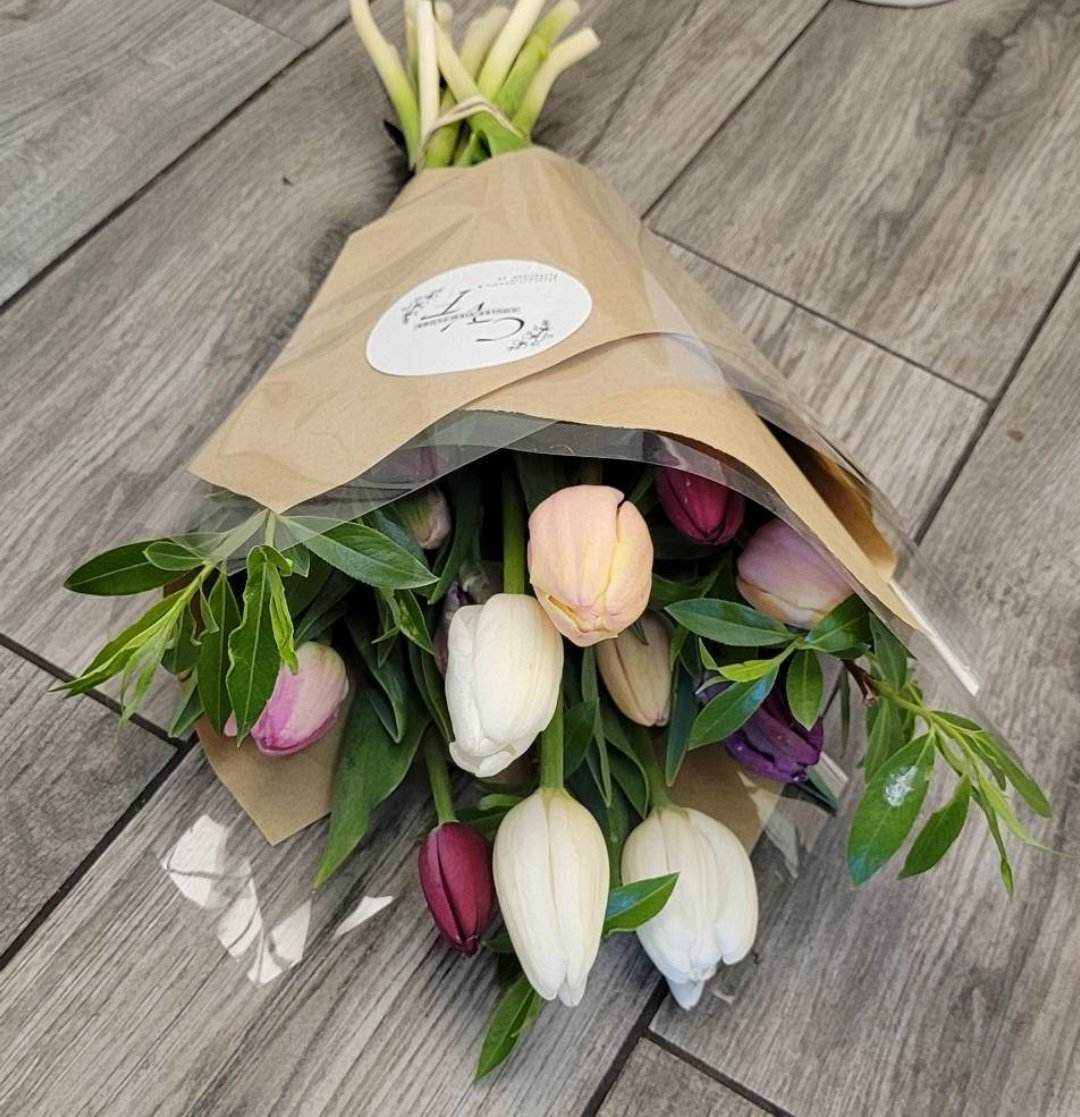 SPARWOOD: 4 SPRING - FALL BOUQUETS